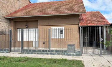 Chalet en alquiler en Burzaco Este