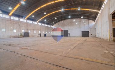 ALQUILA GRAN GALPON 3.500 m2 CON TERRENO 30.000 m2
