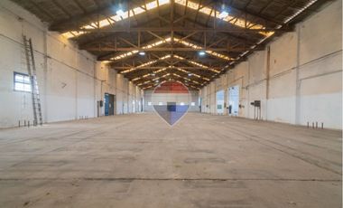 ALQUILA GRAN GALPON 3.500 m2 CON TERRENO 30.000 m2