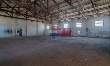 ALQUILA GRAN GALPON 3.500 m2 CON TERRENO 30.000 m2