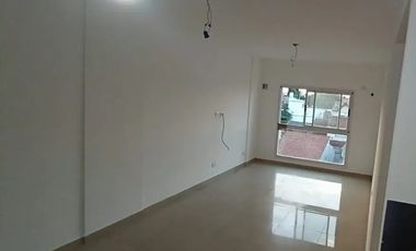 Departamento 2 ambb en alquiler c/ cochera en Villa Luzuriaga