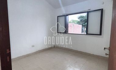 Casa en alquiler c/ cochera en General Güemes