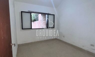 Casa en alquiler c/ cochera en General Güemes