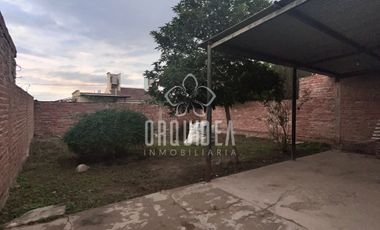 Casa en alquiler c/ cochera en General Güemes