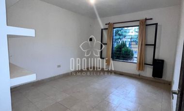 Casa en alquiler c/ cochera en General Güemes