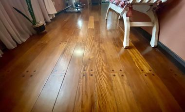 CASA VENTA EN BANFIELD DOS PLANTAS CON PATIO