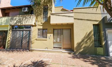 CASA EN VENTA EN VILLA CONSTITUCIÓN APTA CRÉDITO