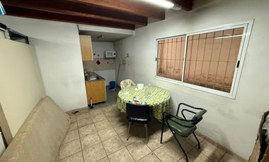 VENTA GALPON CON OFICINAS B PUEYRREDON