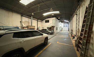 VENTA GALPON CON OFICINAS B PUEYRREDON