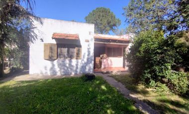 VENTA CASA 4 DORMITORIOS EN COLASTINE NORTE