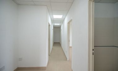 Alquiler Galpón / nave -Polo Industrial Spegazzini