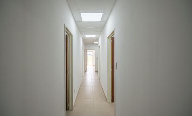 Alquiler Galpón / nave -Polo Industrial Spegazzini