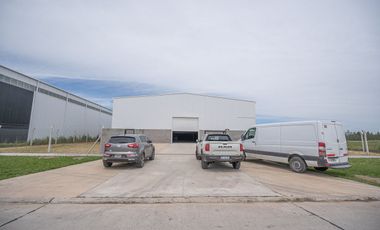Alquiler Galpón / nave -Polo Industrial Spegazzini
