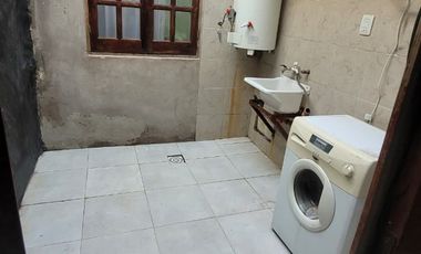 CASA DE 4 DORMITORIOS EN BARRIO FARMACÉUTICO