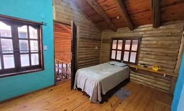 CASA DE 4 DORMITORIOS EN BARRIO FARMACÉUTICO