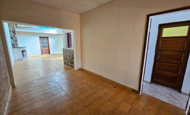 VENTA CASA DE AMBIENTES AMPLIOS