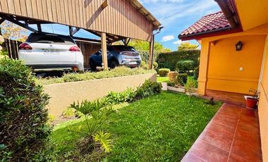 Casa en Venta en Jardines del Lago
