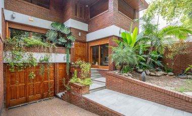 VENTA CASA CATEGORIA PILETA COCHERAS SAN ANDRES