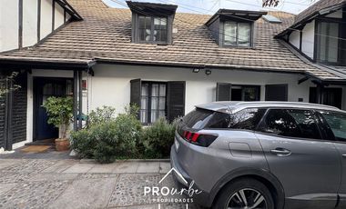 Casa en Arriendo en Entre Apoquindo y San Francisco de Asis