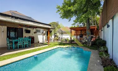 Casa en Venta en ECHEÑIQUE CON ORTUZAR