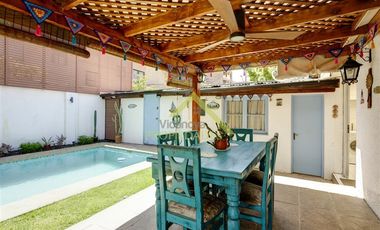 Casa en Venta en ECHEÑIQUE CON ORTUZAR