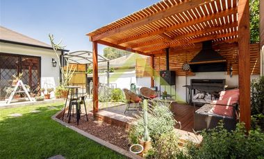 Casa en Venta en ECHEÑIQUE CON ORTUZAR