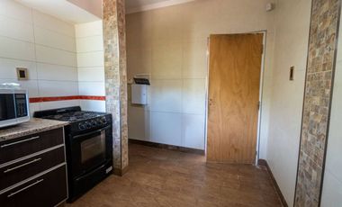 Moderna propiedad de 2 dorm en Lomas de San José