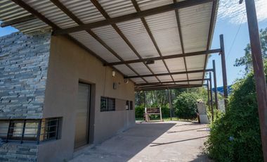 Moderna propiedad de 2 dorm en Lomas de San José