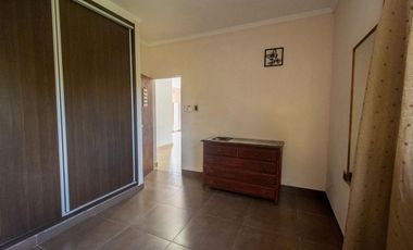 Moderna propiedad de 2 dorm en Lomas de San José