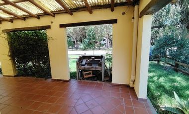 Casa de 7 ambientes en reserva Atlántida
