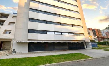 VENTA COCHERA EN MIRAMAR - EDIFICIO PETRA