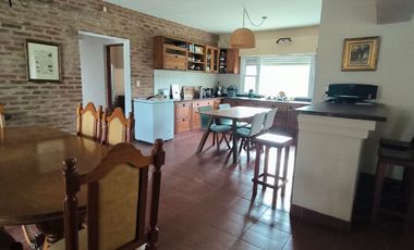 Casa Quinta Acceso Sur, Mercedes Perfecto Estado