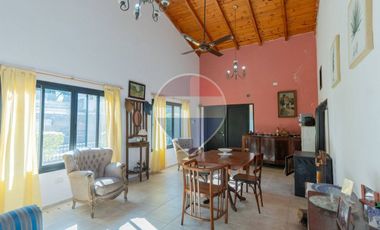Casa Quinta en venta en Club Náutico Ubajay