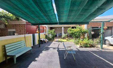VENTA CASA 3 AMBIENTES CON QUINCHO Y COCHERA MERLO