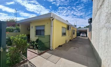 VENTA CASA 3 AMBIENTES CON QUINCHO Y COCHERA MERLO