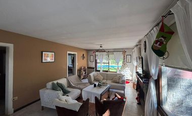 Venta Casa La Leonor B Cerrado Hurlingham CREDITO