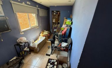 VENTA DEPARTAMENTO 6 AMBIENTES MORON CENTRO
