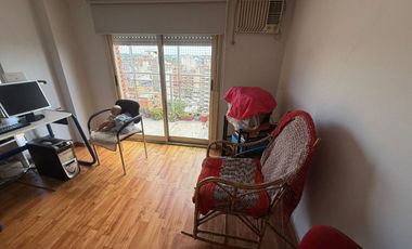 VENTA DEPARTAMENTO 6 AMBIENTES MORON CENTRO