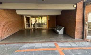 VENTA DEPARTAMENTO 6 AMBIENTES MORON CENTRO