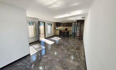 CASA EN VENTA PARQUE SICARDI 4 DORMITORIOS