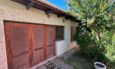 CASA EN VENTA 4 DORM.+ DTO. B° RIVADAVIA V. MARIA