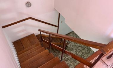 CASA EN VENTA 4 DORM.+ DTO. B° RIVADAVIA V. MARIA