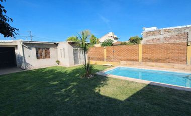 VENTA DE CASA - RODEO DE LA CRUZ -GUAYMALLEN  MZA.