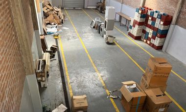DEPOSITO EN ALQUILER LANUS OESTE, 180M2