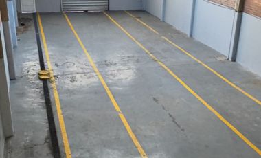 DEPOSITO EN ALQUILER LANUS OESTE, 180M2