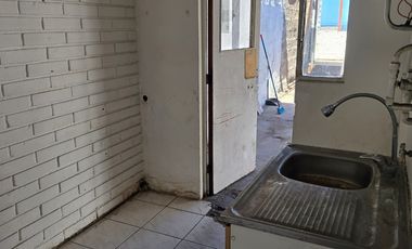 CASA ESQUINA EN SECTOR SUR EN IQUIQUE