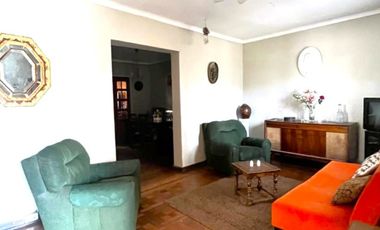 LLICO 924, REMODELAR, GRAN TERRENO CASA SÓLIDA