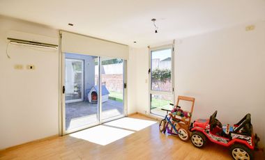 Venta Casa Tres Dormitorios Parque Sicardi