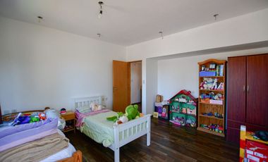 Venta Casa Tres Dormitorios Parque Sicardi