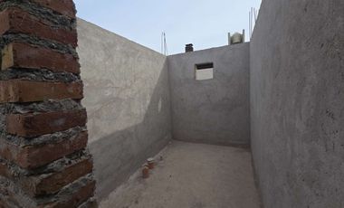 VENTA LOTE CON AVANCES DE OBRA EN LA CLEMENTINA